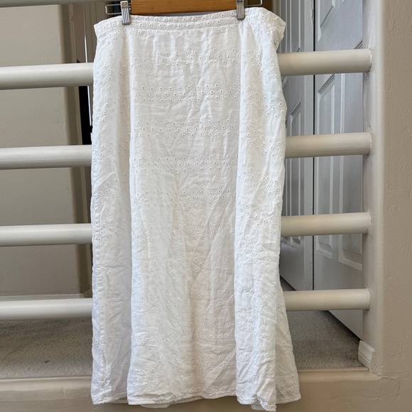 Everlane White Eyelet Linen Maxi Skirt - Picture 6 of 11